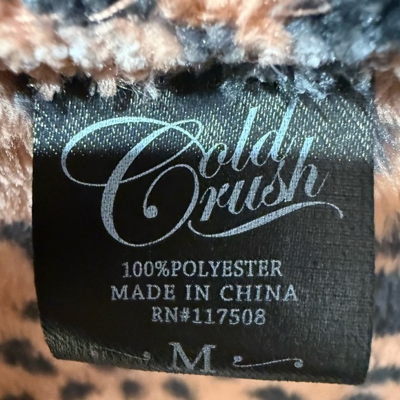 Cold Crush Faux Fur Animal Print half Zip top. - Picture 7 of 7